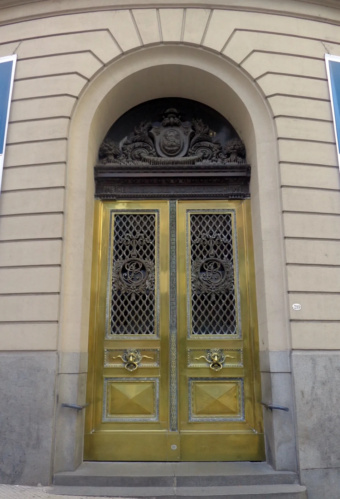 Bolsa de Comercio de Buenos Aires, puerta 01