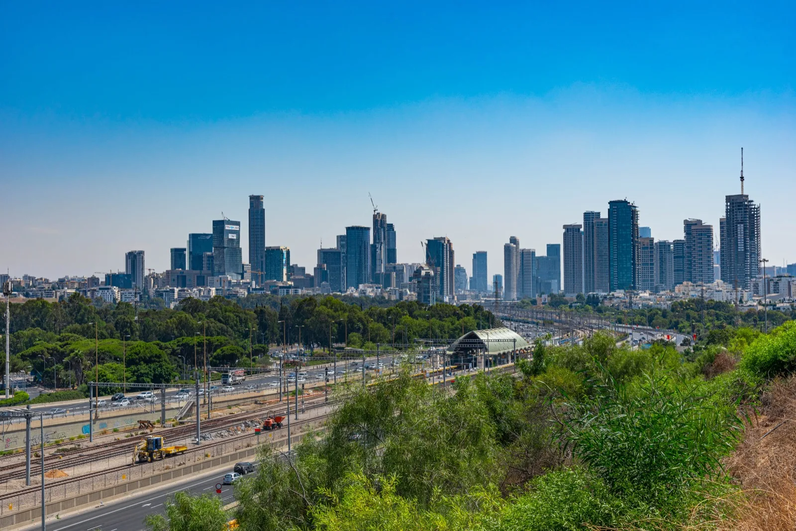Tel Aviv Skyline 02