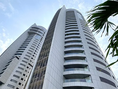 Lagos-Nigeria-Pearl-towers-IMG 7344