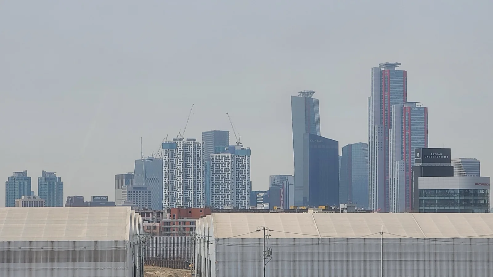 Yeouido Skyline seen Yongsan Station 2023