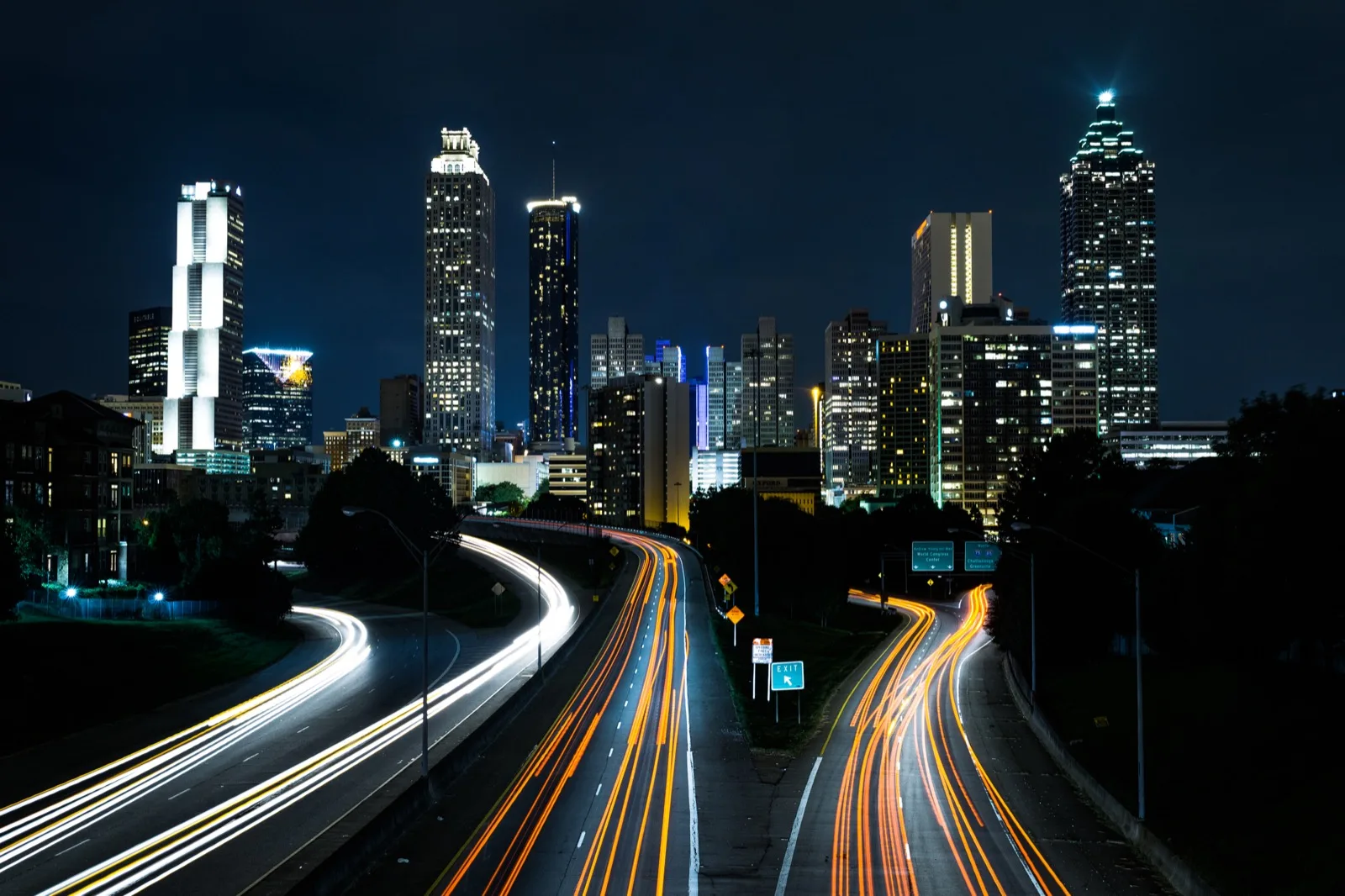 Jackson Street Bridge and Atlanta Night Skyline (Unsplash)